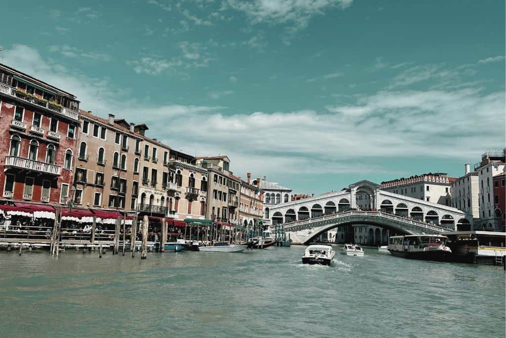 rialto bridge