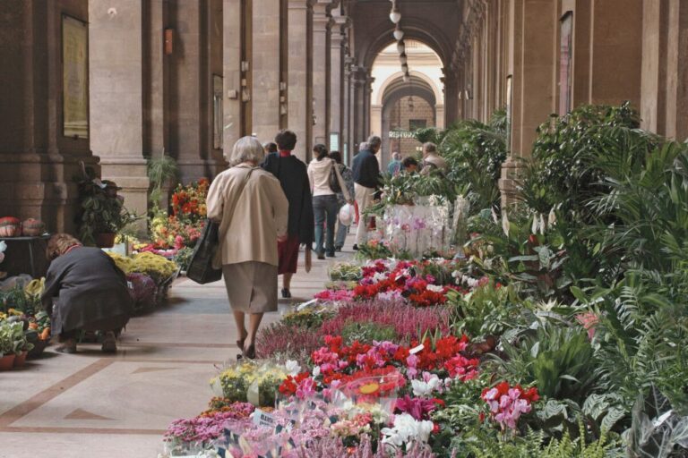 flower market in piazza della repubblica