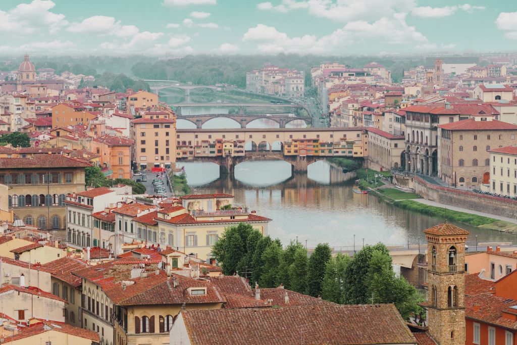the arno river in florence