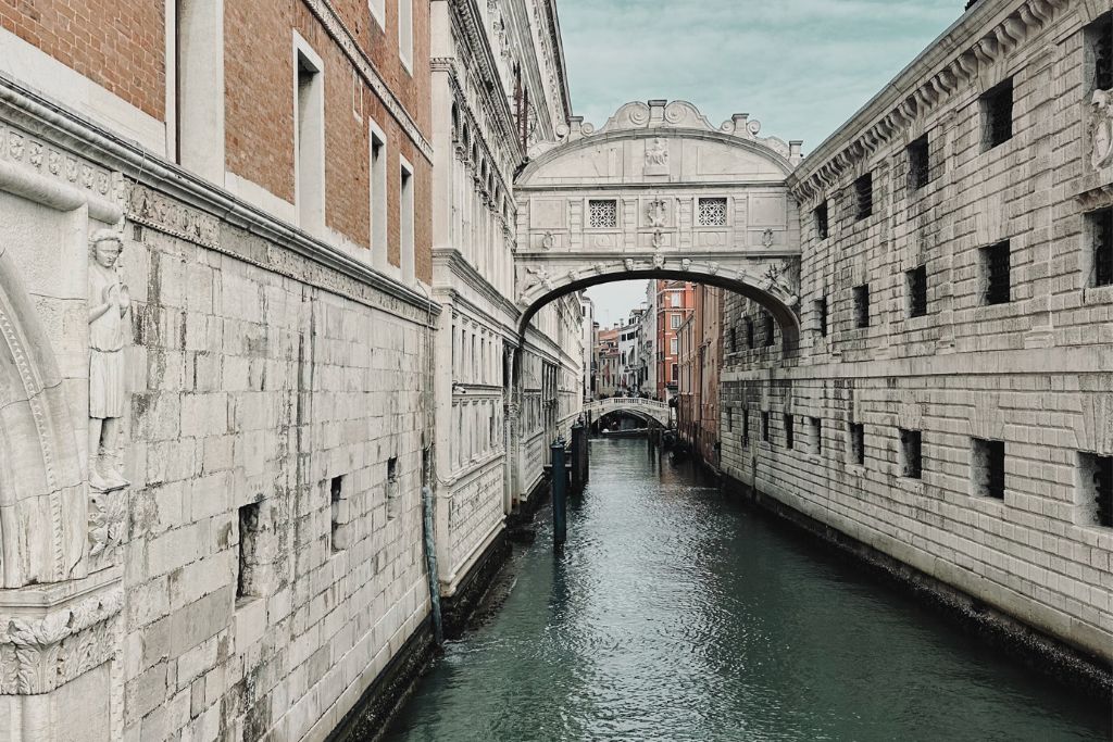 bridge of sighs | how many days in venice is enough?